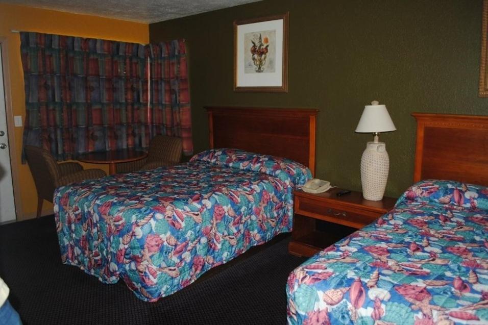 Atlantic Economy Inn Daytona Beach Room photo